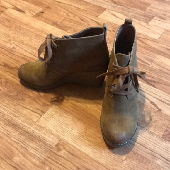 Ankle Boots Size 6 NWT 💕 - Picture 2 of 8